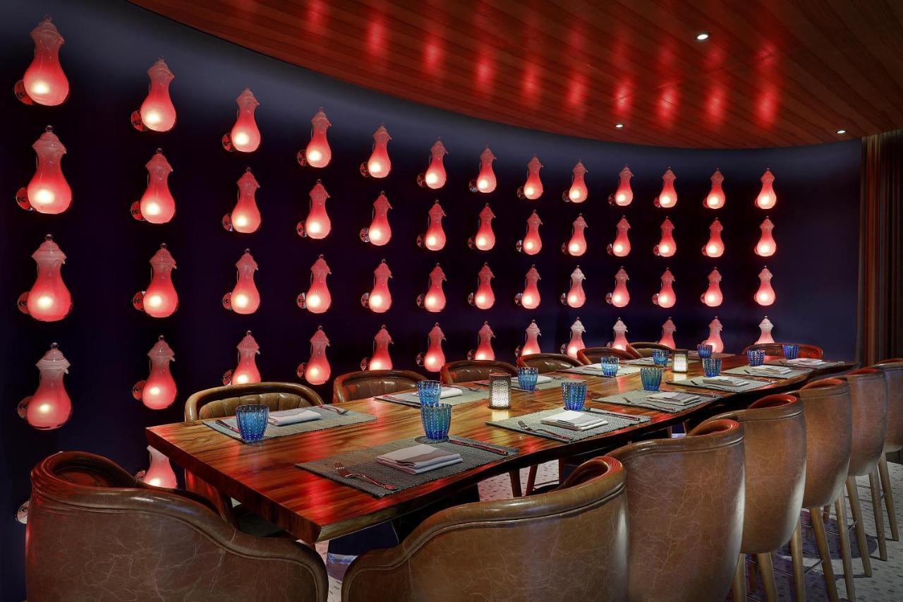 מלון W מוסקט מראה חיצוני תמונה The interior of the restaurant