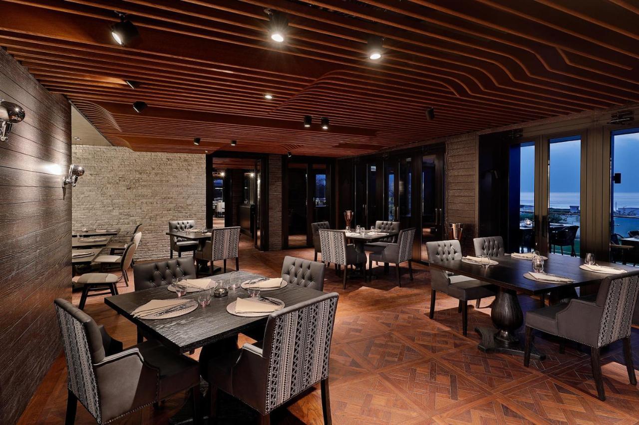 מלון W מוסקט מראה חיצוני תמונה The interior of the restaurant