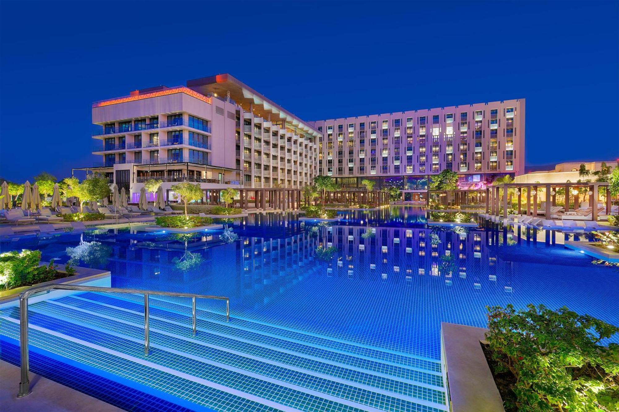 מלון W מוסקט מראה חיצוני תמונה Hilton Luxor